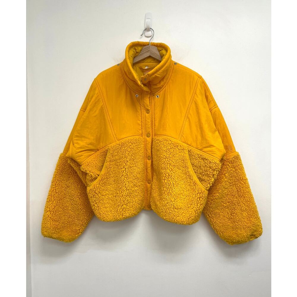 FP Movement Adventure Awaits Oversized Cozy Sherpa Fleece Sporty Jacket - Large